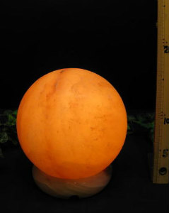 球型ボールＭ岩塩ランプ